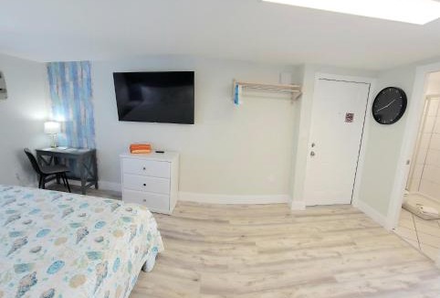 Treasure Island Hotel | Satellite Motel
