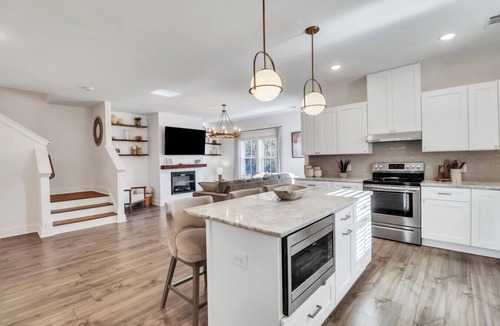 Whitemarsh Island House | Savannah Comfort Sanctuary by Oatland Island Wildlife Center