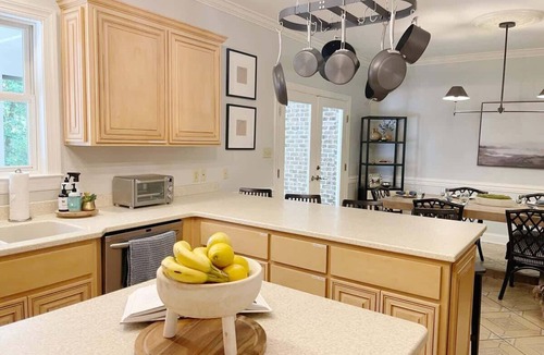 Whitemarsh Island House | Savannah Home with Modern Airstream, Near Tybee