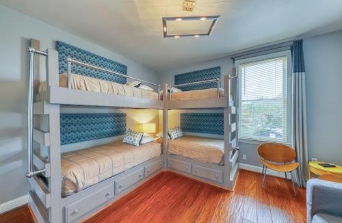 Old West Broad Neighborhood House | Savannah Lez Frederick: Gallery