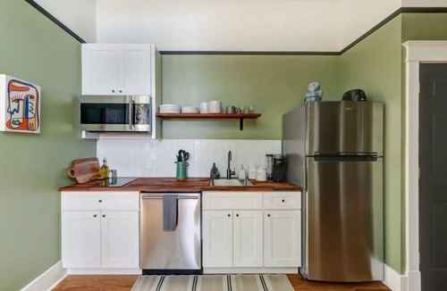 Old West Broad Neighborhood Apartment | Savannah Moss @ The Huntingdon Lofts Collection