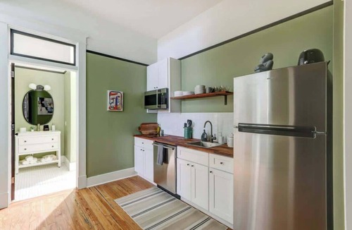 Old West Broad Neighborhood Apartment | Savannah Moss @ The Huntingdon Lofts Collection