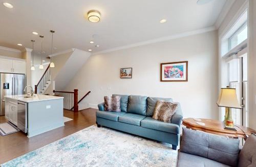 Hitch Village - Fred Wessels Homes House | Savannah Serenity