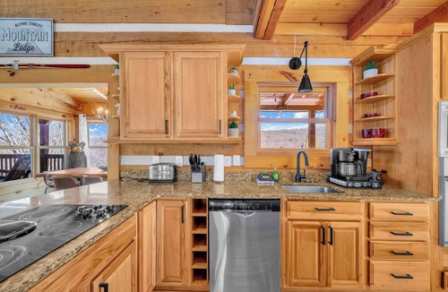 Charter Hills Ski Chalet | Scenic 4-BR Chalet with Hot Tub