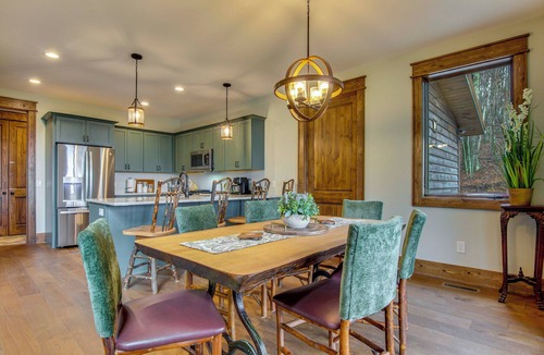 Glenville House | Scenic Sanctuary w/Mtn Views: Glenville Lodge