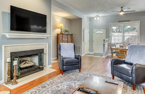 McCormick House | Scenic Water Views: Lakefront Home in McCormick!