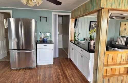 Bay Crest Villa House | Sea Glass Cottage on the river.