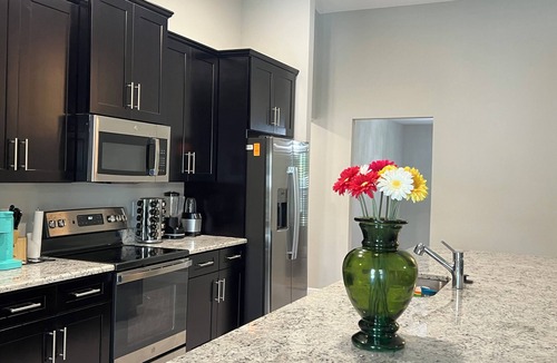 Port Saint Lucie House | Sea lion Serenity Retreat -5 Bedroom With Heated Pool