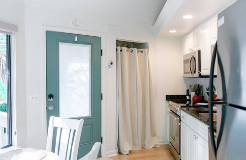 Oceanside Cottage | Sea Pines cottage dream, 5-minute walk to beach, pool, pet friendly