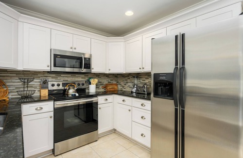 Lawton Woods House | Sea Pines pet friendly home