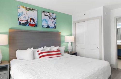Myrtle Beach Hotel | Seaside Paradise | Pools, Lazy River & Spa Near Family Kingdom, Golf & Broadway