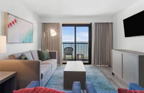 Myrtle Beach Hotel | Seaside Paradise | Pools, Lazy River & Spa Near Family Kingdom, Golf & Broadway