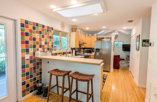 Summerplace House | Seaside Tropical Treehouse on Orchid Island - Walk to Dog-Friendly Private Beach
