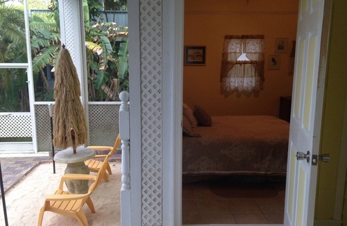 Riverside Estates Apartment | Seasonal rental in Vero Beach, steps to Indian River Lagoon - Jungle Trail!
