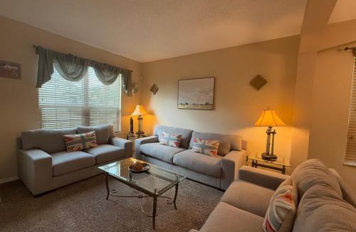Seasons House | Seasons Villa 6 bedrooms, 4 masters and water view