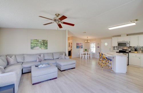 Sebastian House | Sebastien Cottage w/Screened Porch, 5 Mi to Beach