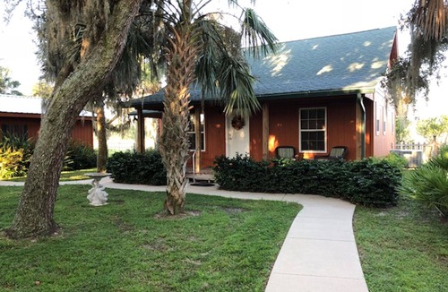 Fort Ogden Cottage | Secluded Cottage Golf Course Community - Indoor Heated Pool & Fitness Center