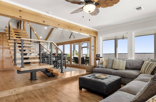 Summerton House | Secluded Luxury Lake house w/ private dock!
