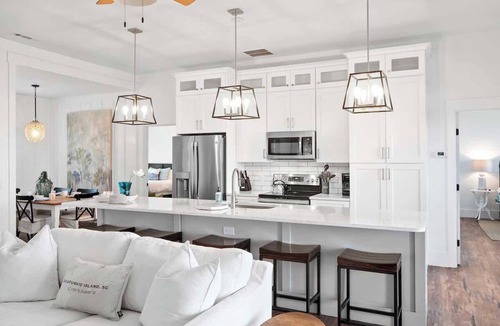 Melrose on the Beach House | Secret Beach Cottage-Oceanfront with golf cart