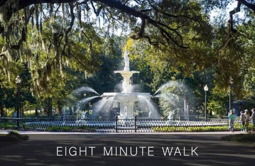 Thomas Square House | Secret Garden Studio w/Hot Tub: Near Forsyth Park