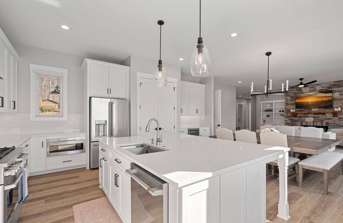 Terrell House | Sensational Sunsets by SoCharm | *Brand NEW* Luxury Home w/Pool/Hot Tub and Expansive Views