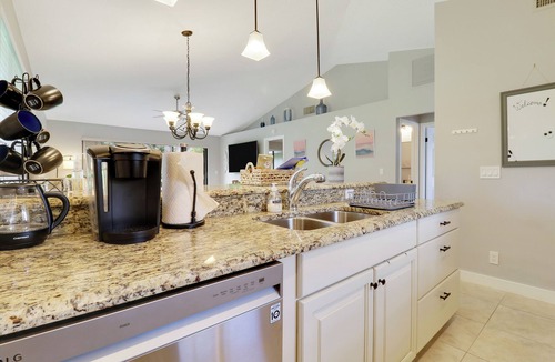 Palm Beach Gardens Cottage | Serene Cottage in PGA Paradise, 15mn from the Beach