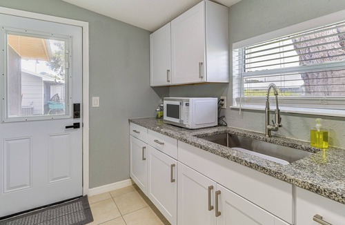 Lakewood Park Cottage | Serene Ft Pierce Stay Near Marina Sq & Downtown