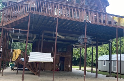 Lugoff House | Serene Riverfront Retreat near Historic Camden Sleeps 9 with RV Hookup, WiFi, AC