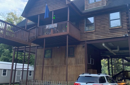 Lugoff House | Serene Riverfront Retreat near Historic Camden Sleeps 9 with RV Hookup, WiFi, AC