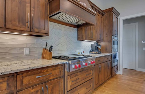 West Union House | Serene SC Getaway | Firepit | Sleeps 8