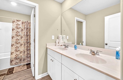 Pendergrass House | Serene Southern Retreat on Wynn Way #41928