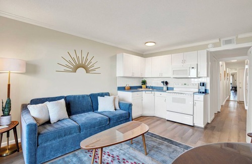 Tybee Island Condo | Serene Tybee Retreat with Ocean Views | Heated Pool Access