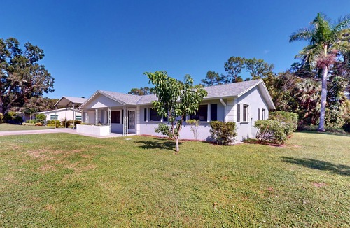 Vero Beach South House | Serenity House — Sunny Private Pool Escape, Dog-Friendly with BBQ Grill & Enclosed Yard 🌞
