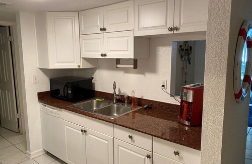 Bayview Condo | Serenity on the bay at Bermuda Bay Condominium