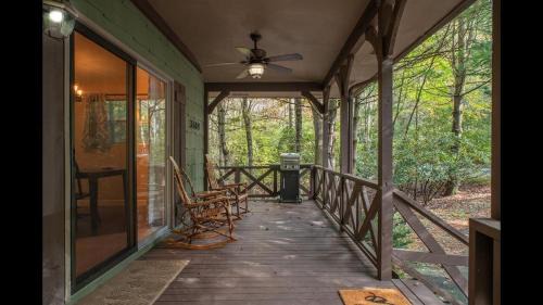 Brevard House | Shady Creek Cabin · Shady Creek Cabin in Connestee Falls with s