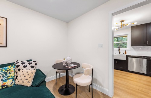 Charlotte House | Shamrock Stunner - Newly Renovated - Pet Friendly - Minutes to Midwood, NoDa, UT