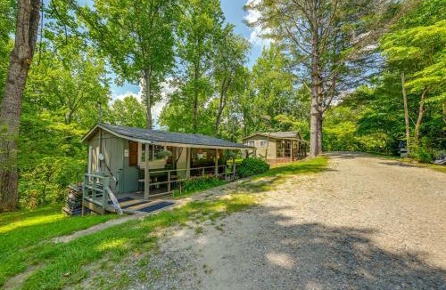 Qualla Apartment | Shared Hot Tub & Fire Pit: Tranquil Whittier Gem!