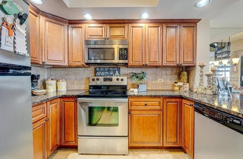 Shelter Cove Villa | Shelter Cove: Gorgeous Marina Views, Walkable Location, & Palmetto Dunes Access