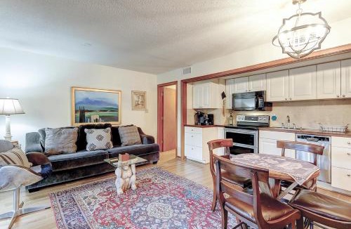 West Beach Village House | Shipwatch Road 1413