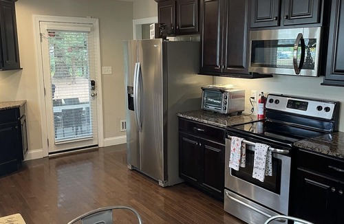 North Hills House | Shop, Dine, Explore, & Enjoy at North Hills Main