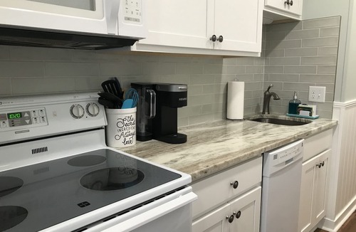 Morehead City Condo | “Shorely Anchored” DIRECT OCEAN FRONT Top Floor! Beautifully Renovated!