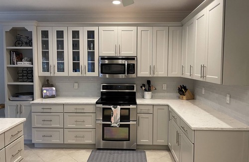 Heritage Woods House | Short walk to the beach!