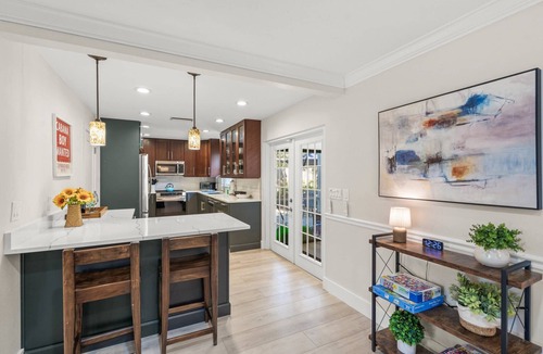 Siesta Key House | Siesta Key's "Toes in the Water" House – Pet-Friendly, Luxury Home w/Private Pool, Steps to Beach!