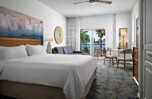 Palm Beach Shores Hotel | Singer Island | Beach Weekend Escape | Pools, Sandy Beach & Sunsets