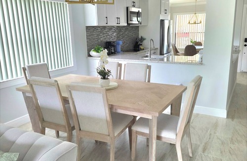 South Bradenton Condo | Sleek Remodeled 2BR/2BA Condo with Designer Master Suite & Open Layout