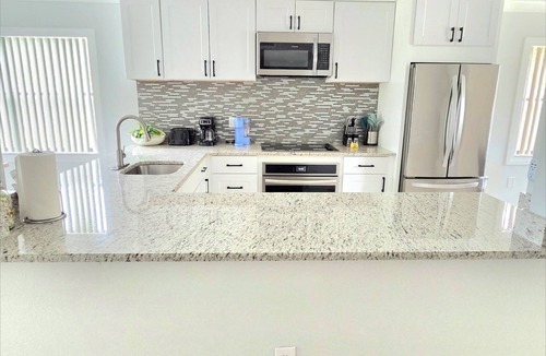 South Bradenton Condo | Sleek Remodeled 2BR/2BA Condo with Designer Master Suite & Open Layout
