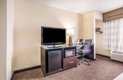 Jacksonville Hotel | Sleep Inn & Suites Jacksonville near Camp Lejeune