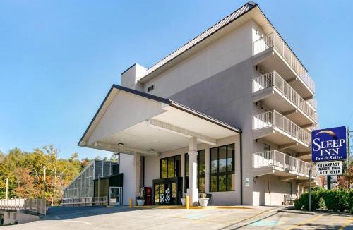 Gatlinburg Hotel | Sleep Inn & Suites near Sports World Blvd