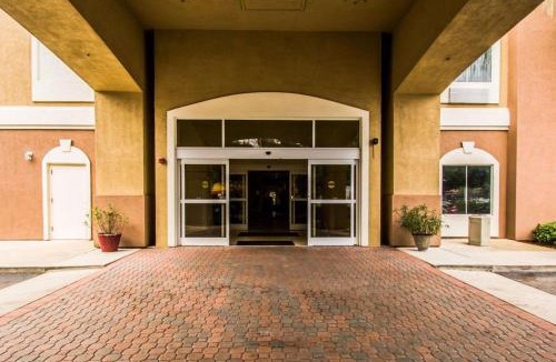 Orlando Hotel | Sleep Inn & Suites Orlando International Airport