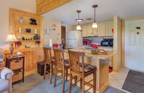 Chalet Village Condo | Sleep on a cool mtn top! Awesome views, pool hot tubs suana king bed! Promos!
